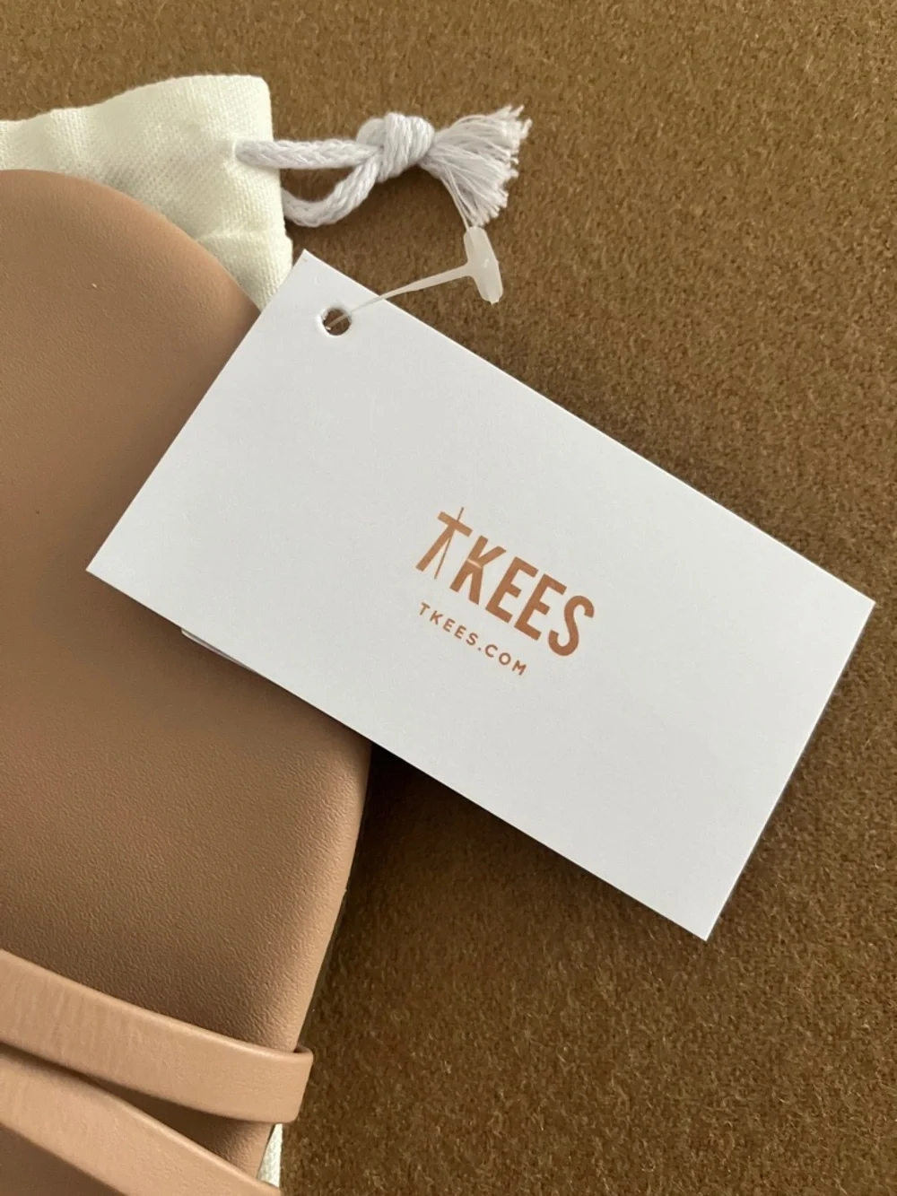 TKEES Women’s Leah Buff  Sandals - Picture 5 of 9